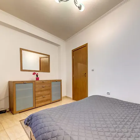 Alpine Comfort At Grand Monastery